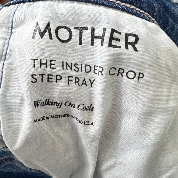 MOTHER The Insider Crop Step Fray Jeans Walking On Coals Denim Size 27 - Picture 5 of 11